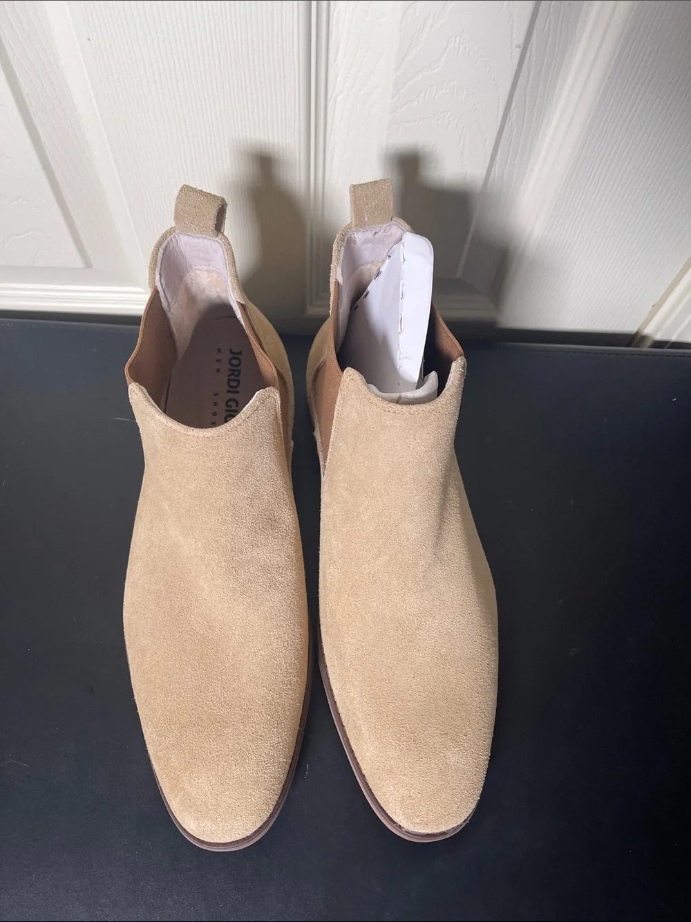 Men's Suede Chukka Boots in Light Beige with Brown Elastic